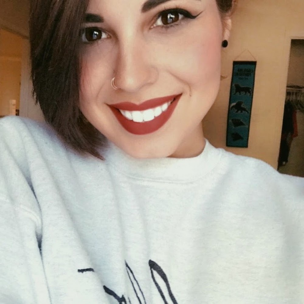 Meet your Posher, Ashley madalena